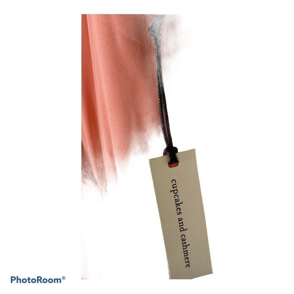 Cupcakes And Cashmere- Irina Lace Romper NWT - Picture 5 of 7